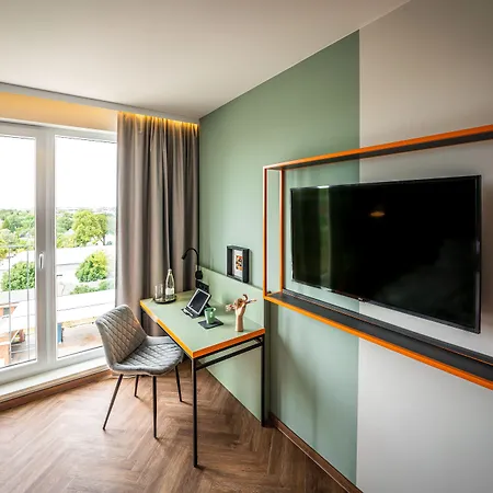 Loginn Hotel Berlin Airport-3